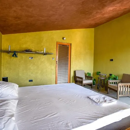 Authentic Flat W Sea View In Bar Montenegro